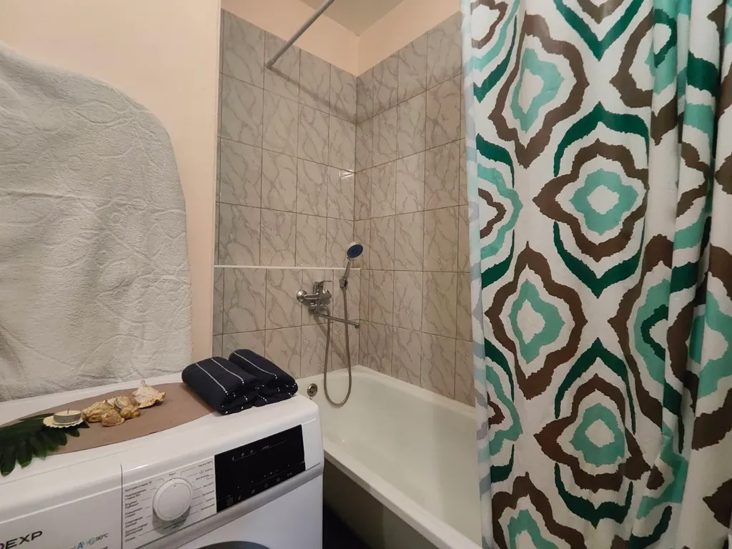 Светлая двухкомнатная квартира в новом микрорайоне