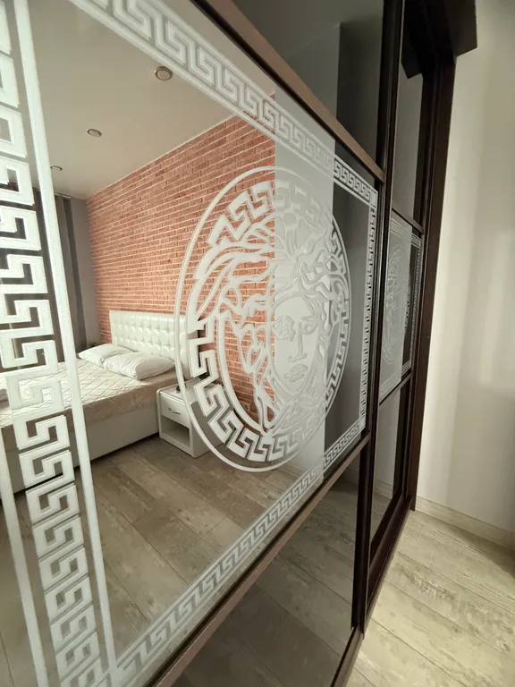 Красивая квартира с панорамным видом на Волгу