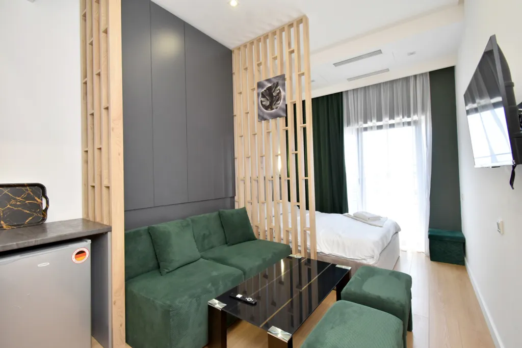 Квартира Малахитовая студия в центре Еревана — аренда посуточно в Ереван