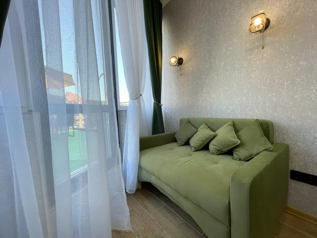 Апартаменты с террасой 60 м2 собственным бассейном, 3 минуты до пляжа