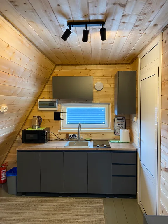 Афрейм Выходной-и-точка