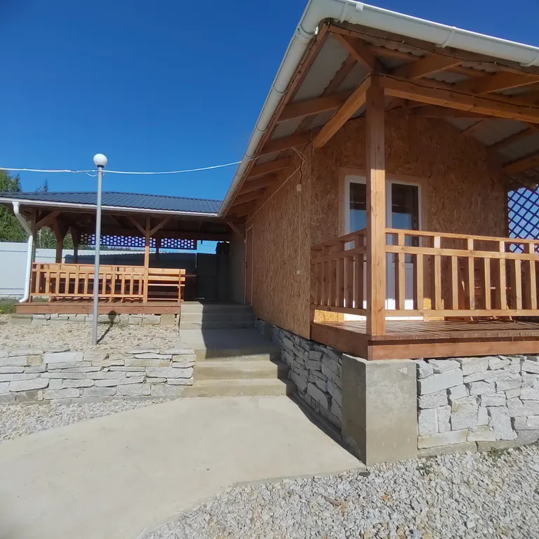 Дом у озера