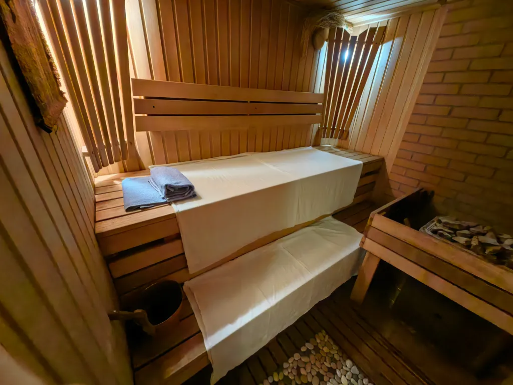 Коттедж Уютный дом с бассейном, с баней, беседка, камин, барбекю — Скоково