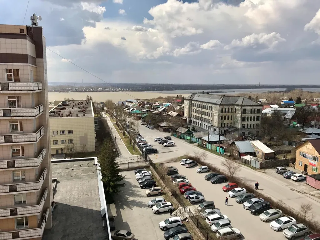 Квартира Квартира Трёшка с видом на реку, аквапарк, зоопарк, больницу — Новосибирск