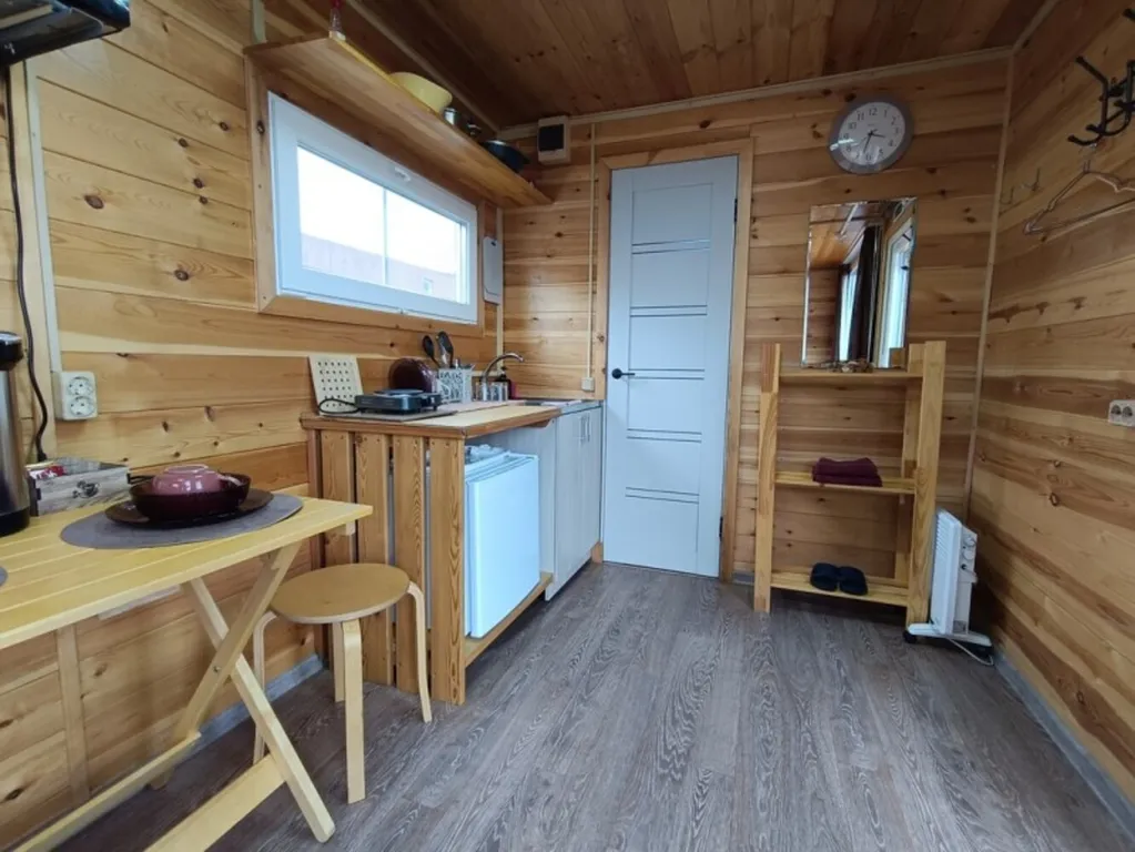 Домик с панорамным видом