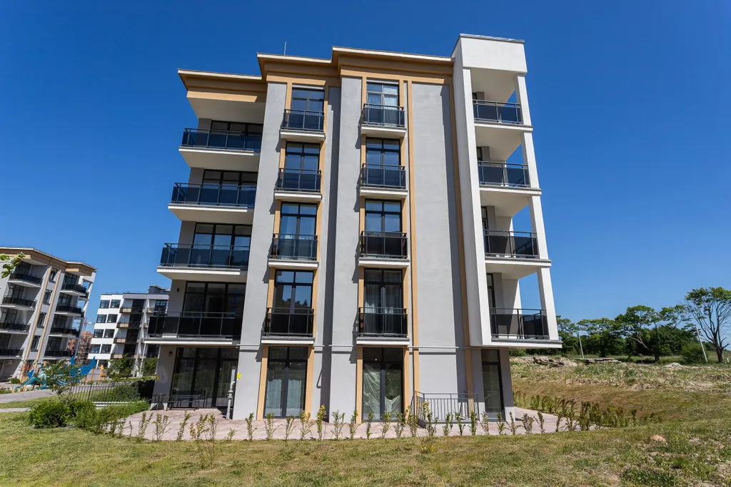 Стильные апартаменты рядом с морем