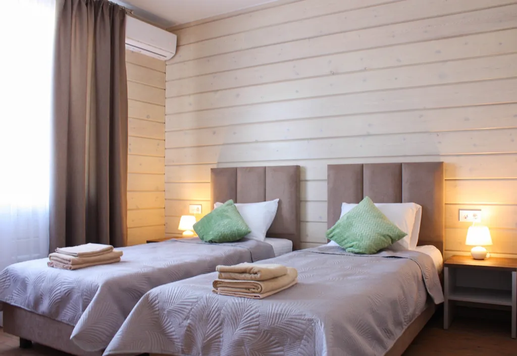 Стильный таунхаус с террасой и теплым бассейном