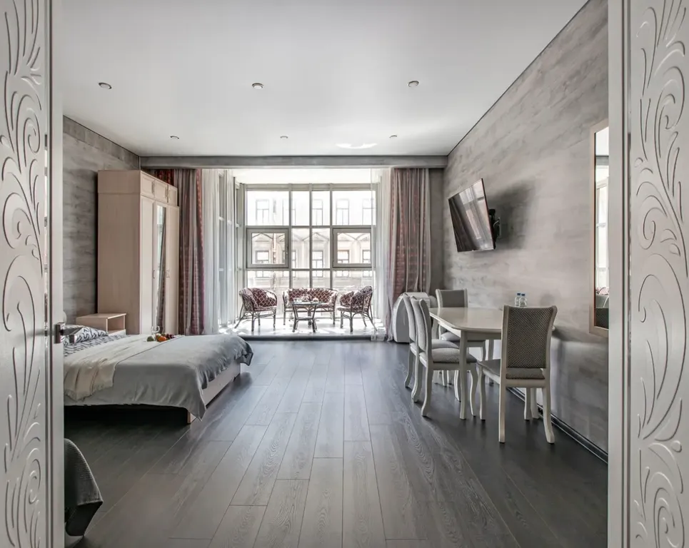 Дизайнерская двухуровневая квартира на Невском