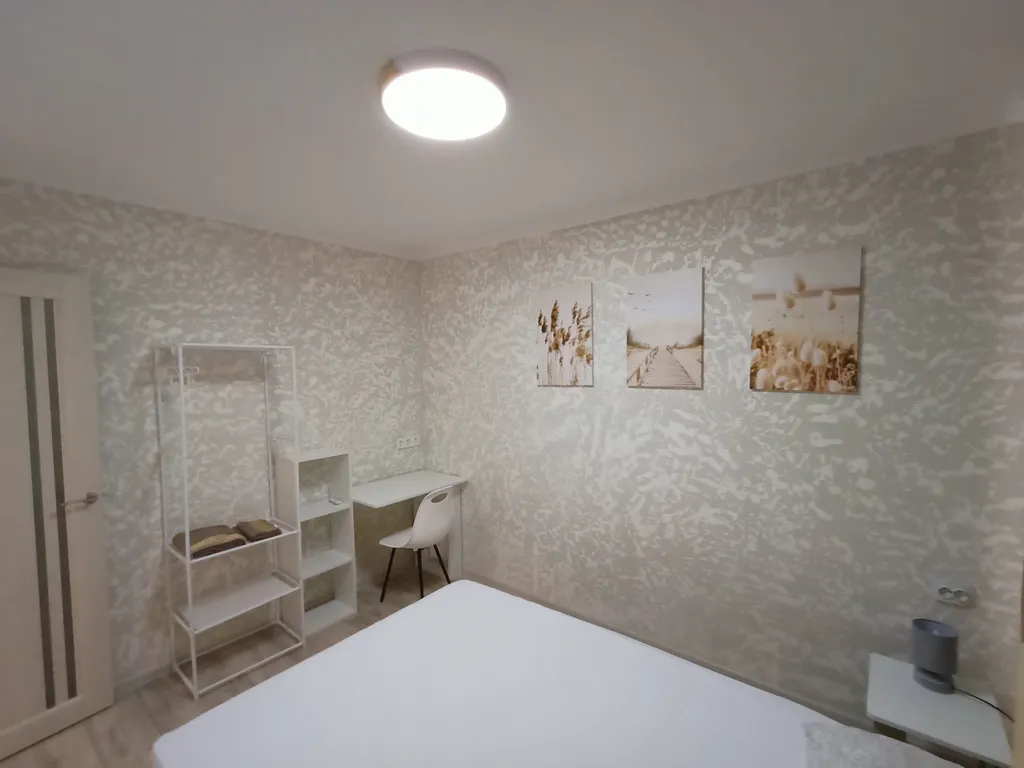 Дом с бассейном у моря