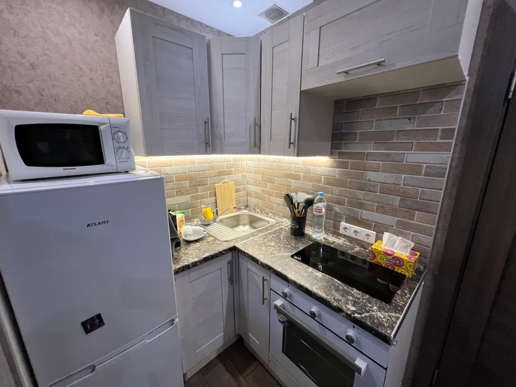 Уютная студия с панорамным балконом рядом с ТРЦ Мега и Шереметьево