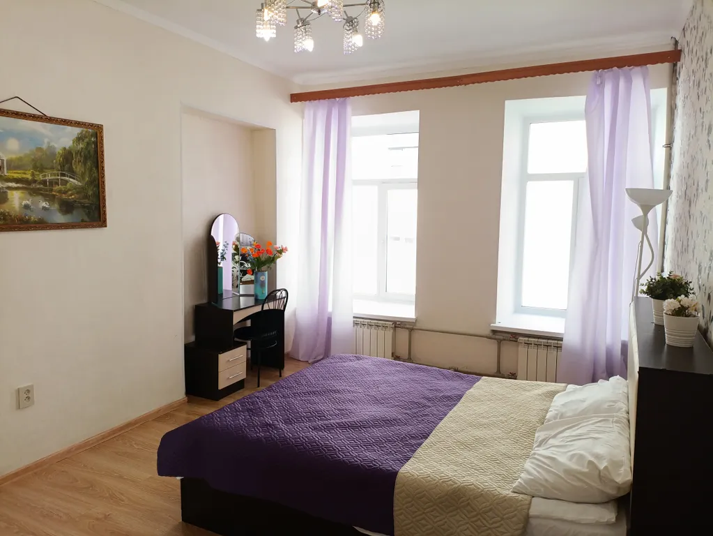 Евротрехкомнатная квартира у Невского