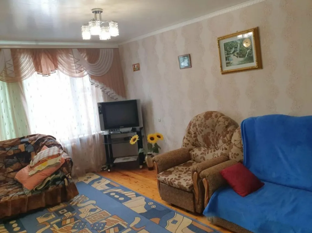 Двухкомнатная квартира в тихом районе, рядом с рекой Кама