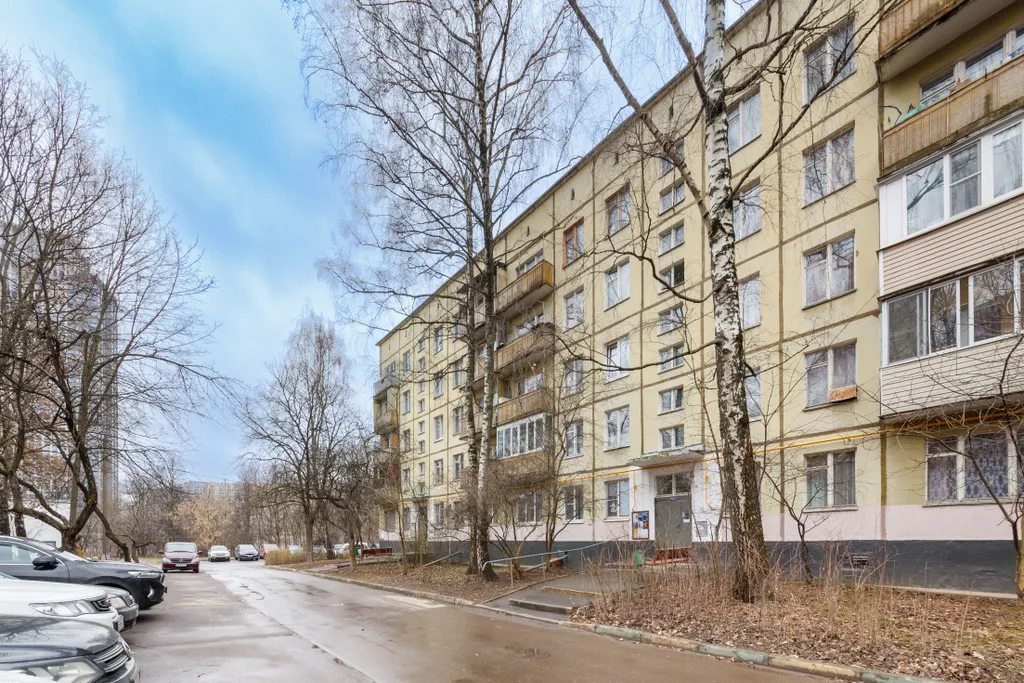 Квартира Квартира со свежим ремонтом возле метро Аминьевская — Москва