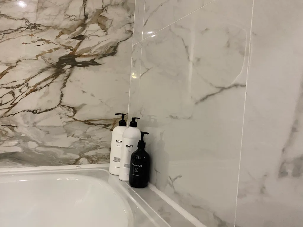 Шикарная трешка рядом с кремлем