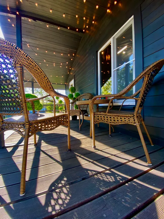 Загородный дом Loft lodge на берегу реки Ангара