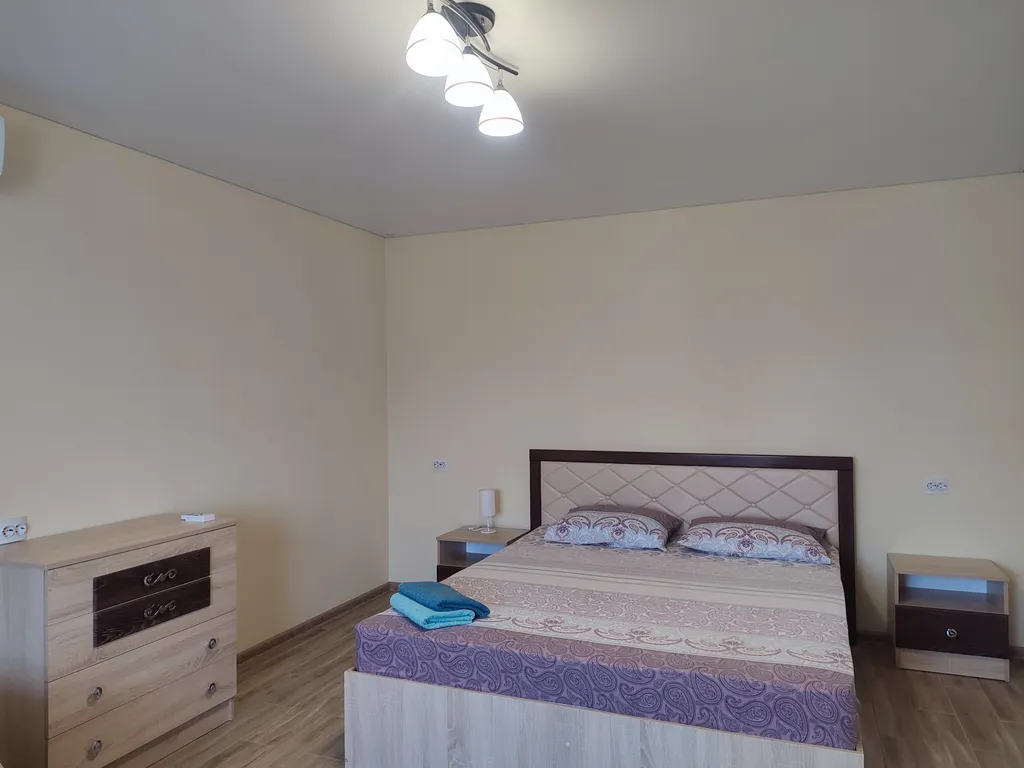 Квартира Двухкомнатный номер — аренда посуточно в Должанская