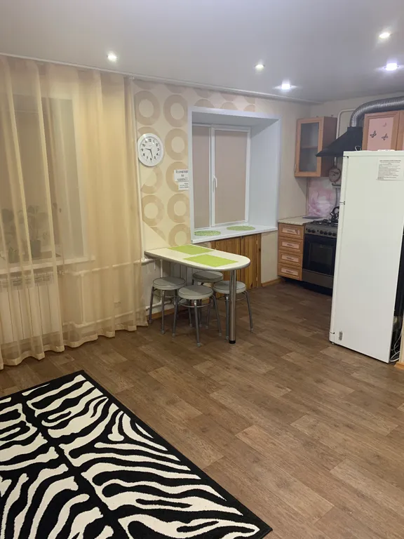 От трассы 12 минут, рядом КТИ, ДЮСШ — 2, новый парк