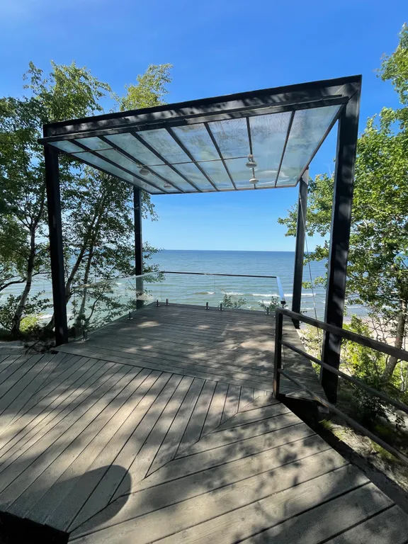 Квартира Стильные апартаменты с панорамным видом на море — Светлогорск