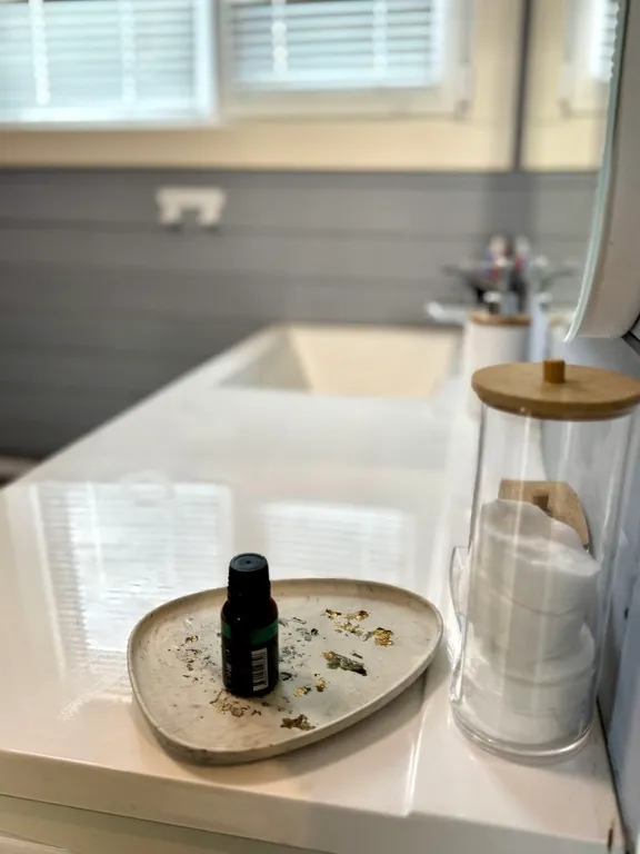 Дом-баня с большой верандой и массажной кроватью