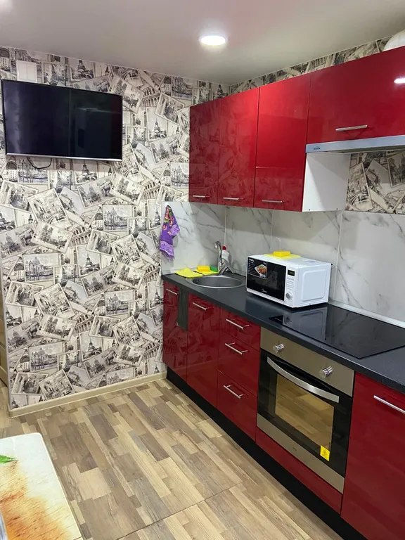 Уютная квартира в центре города, рядом с ЖД вокзалом, Цирком