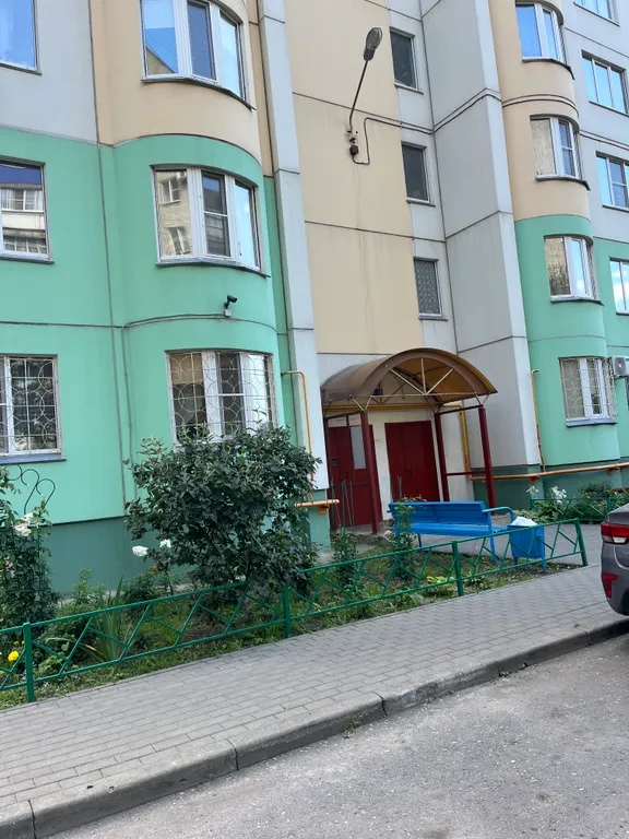 Светлая, тёплая, просторная однокомнатная квартира с видом на город