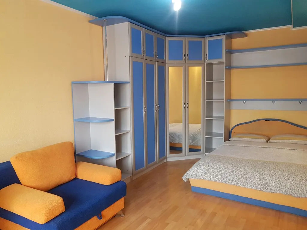 Светлая 1 комнатная квартира — аренда посуточно в Новый Уренгой