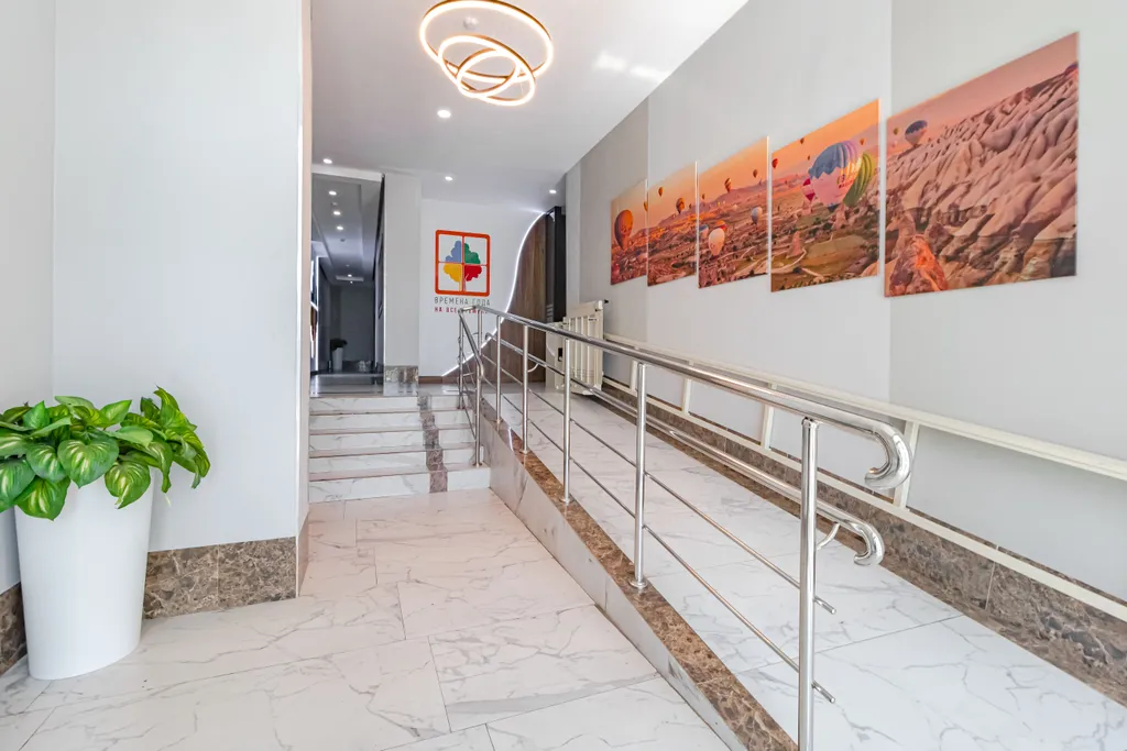 Квартирка во Временах года