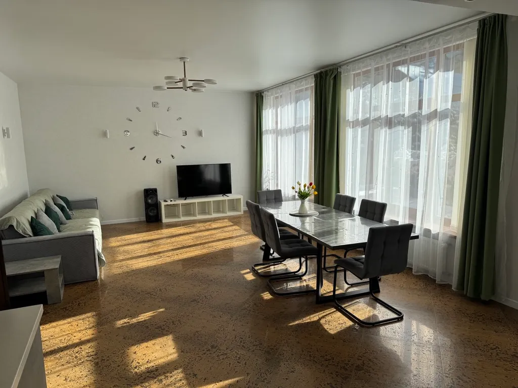 4-комнатный Дом