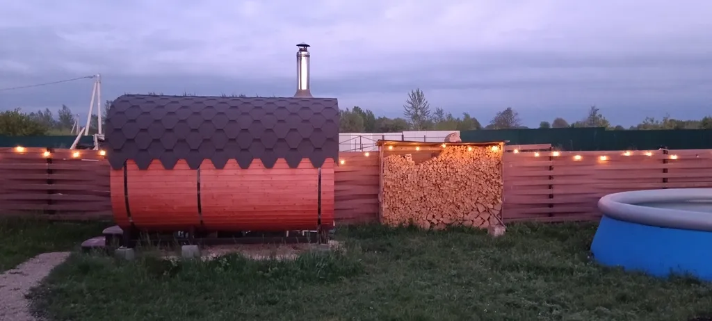 Дом с баней и банным чаном у реки