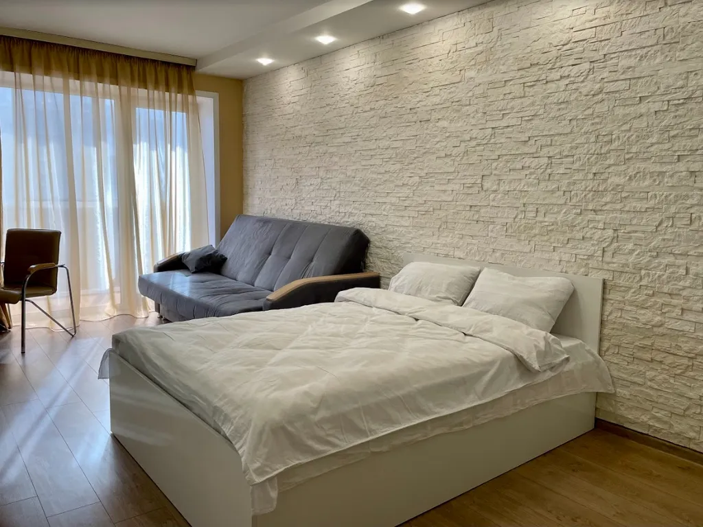 1- комнатная квартира-студия бизнес-класса в центре города — аренда посуточно в Петропавловск