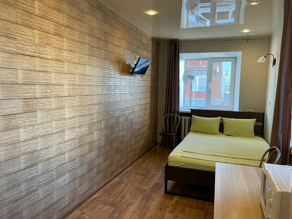 Уютная студия в центре, свой личный санузел вне номера в коридоре