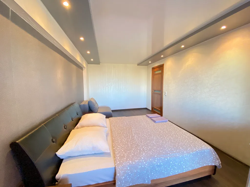 Видовая, теплая евро 2-комнатная квартира — аренда посуточно в Асбест