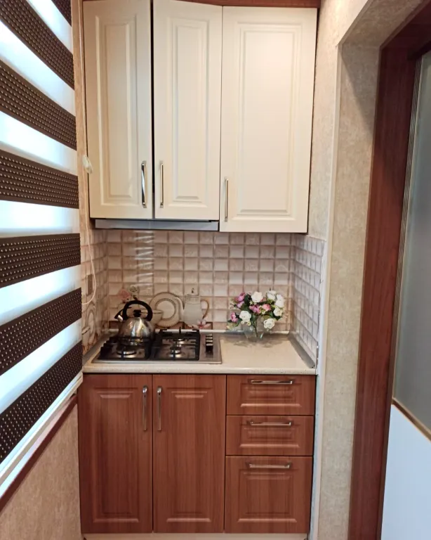 Квартира в 1 минуте от метро Кара Караева