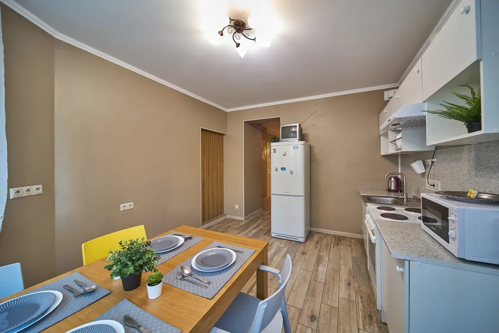 Вид на реку и крокус