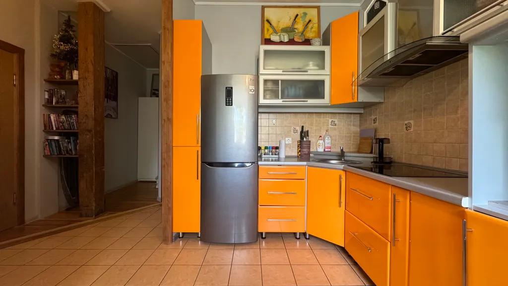 Таунхаус с сауной в центре у набережной