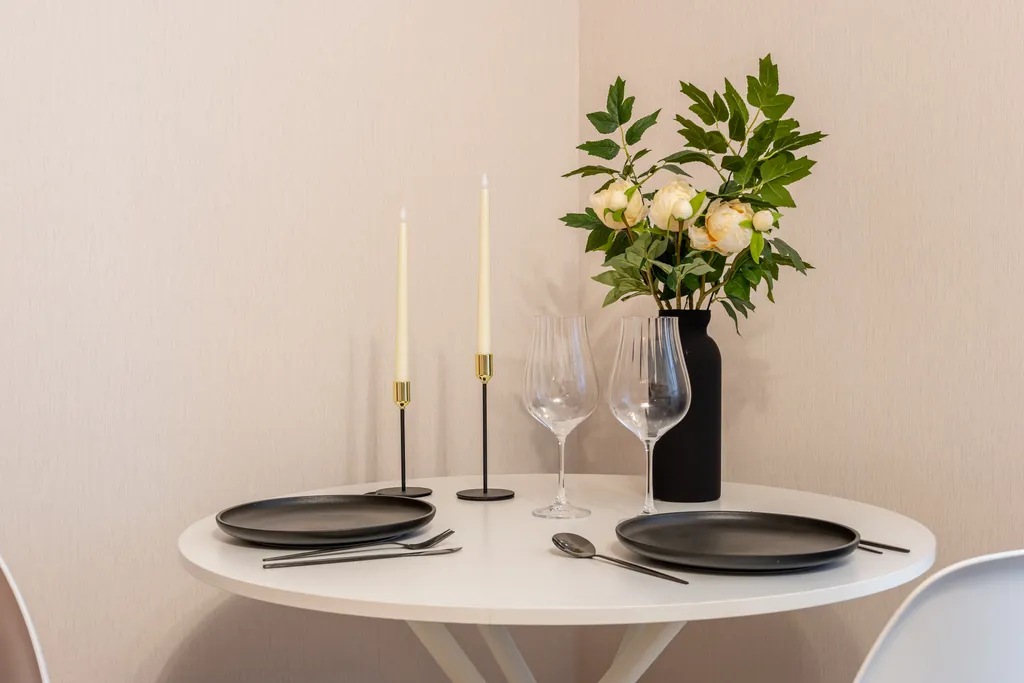 Студия Горизонты Нижнего Оранжево-изумрудный