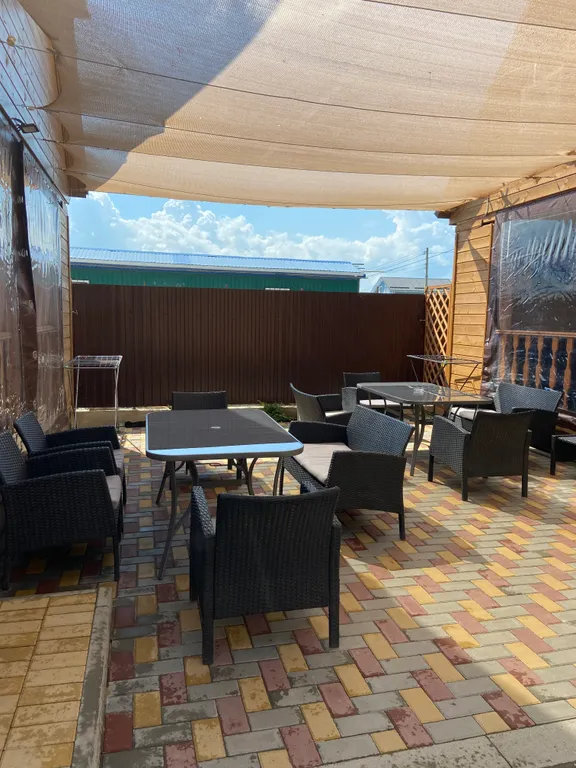 Уютные домики у канала