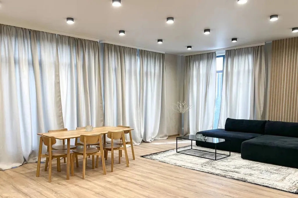 Новый коттедж в хорошей локации Адлера с бассейном, 4 спальнями с с/у