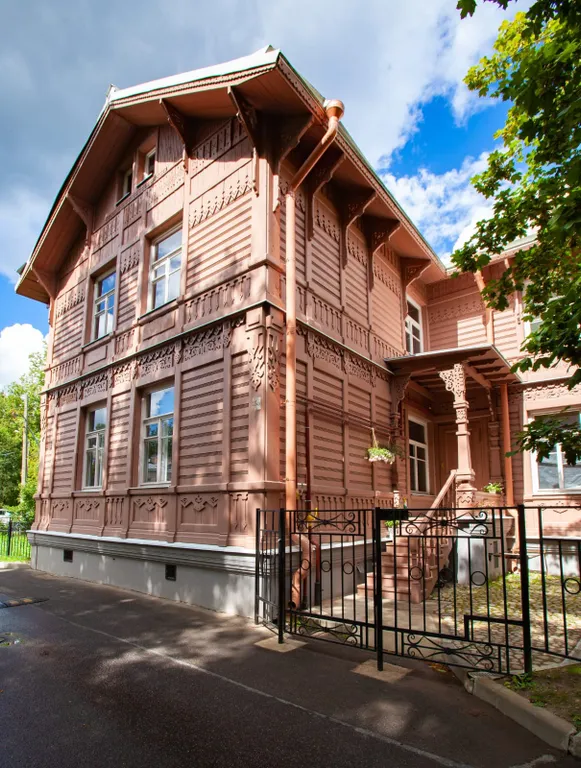 Флигель у водопада