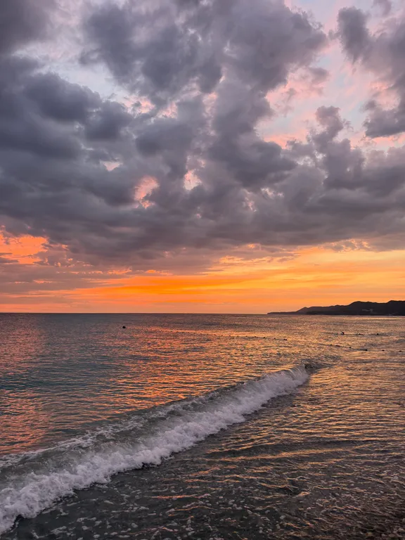 Большая красивая студия у моря в Агое – ваш уютный уголок