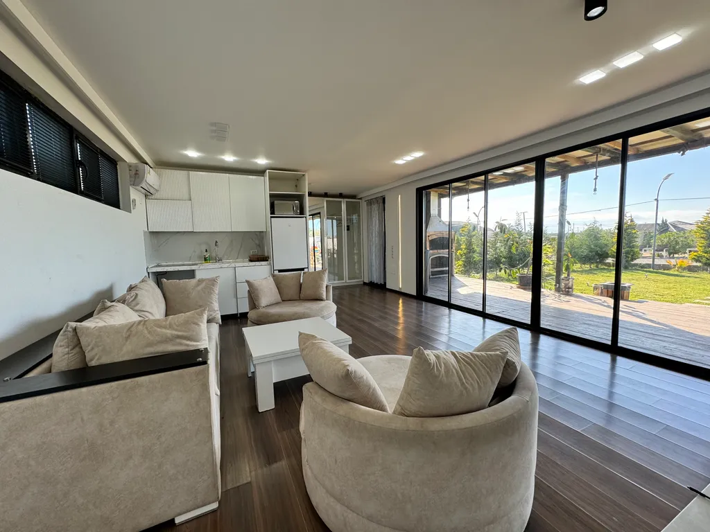 Коттедж недалеко от Seabreeze