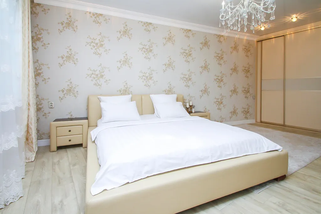 Квартира с тремя спальнями — аренда посуточно в Сургут