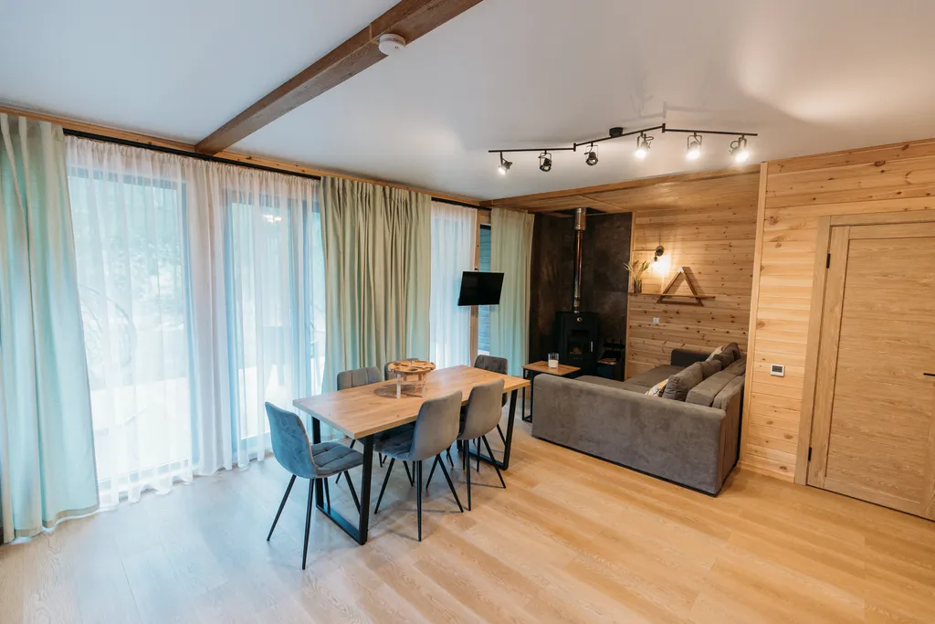 Дом люкс с 2 спальнями и камином