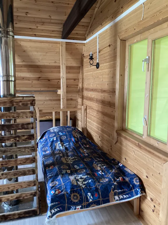 Дом у реки с баней