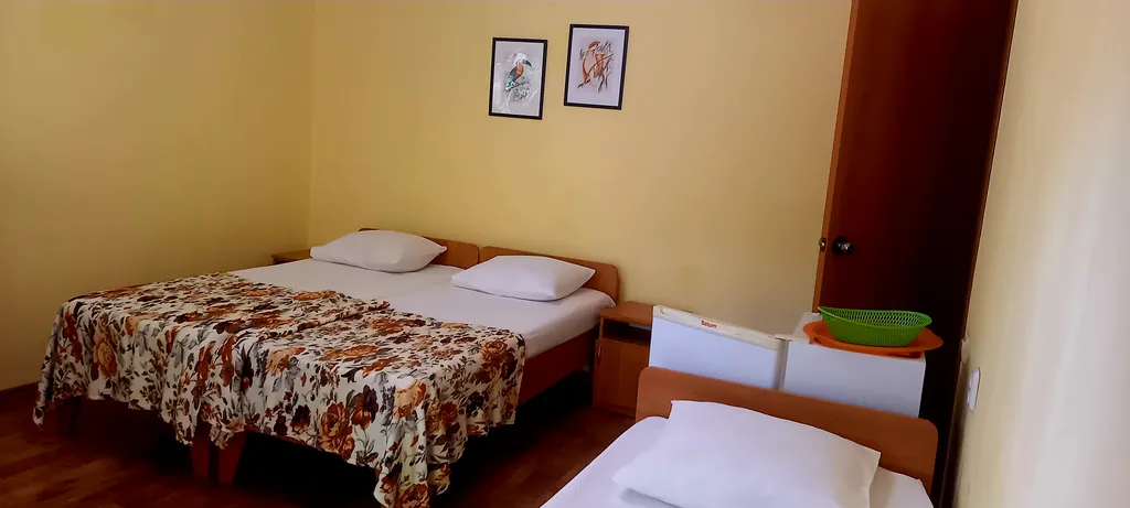 Комната для 3х гостей со всеми удобствами (вентилятор)