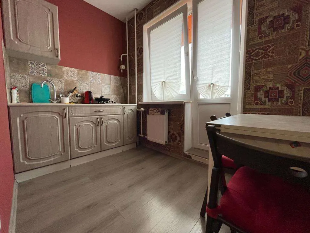 Квартира с 2-мя кроватями, рядом Акрон и Форум