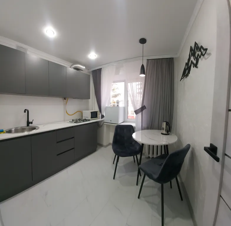 Уютная квартира в центре возле Ледового дворца