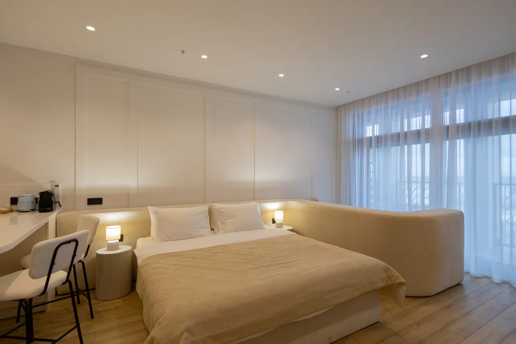 Жемчужный берег с панорамным видом на море