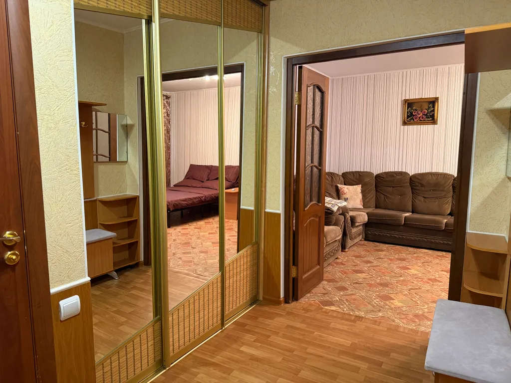 Квартира на Петра Алексеева