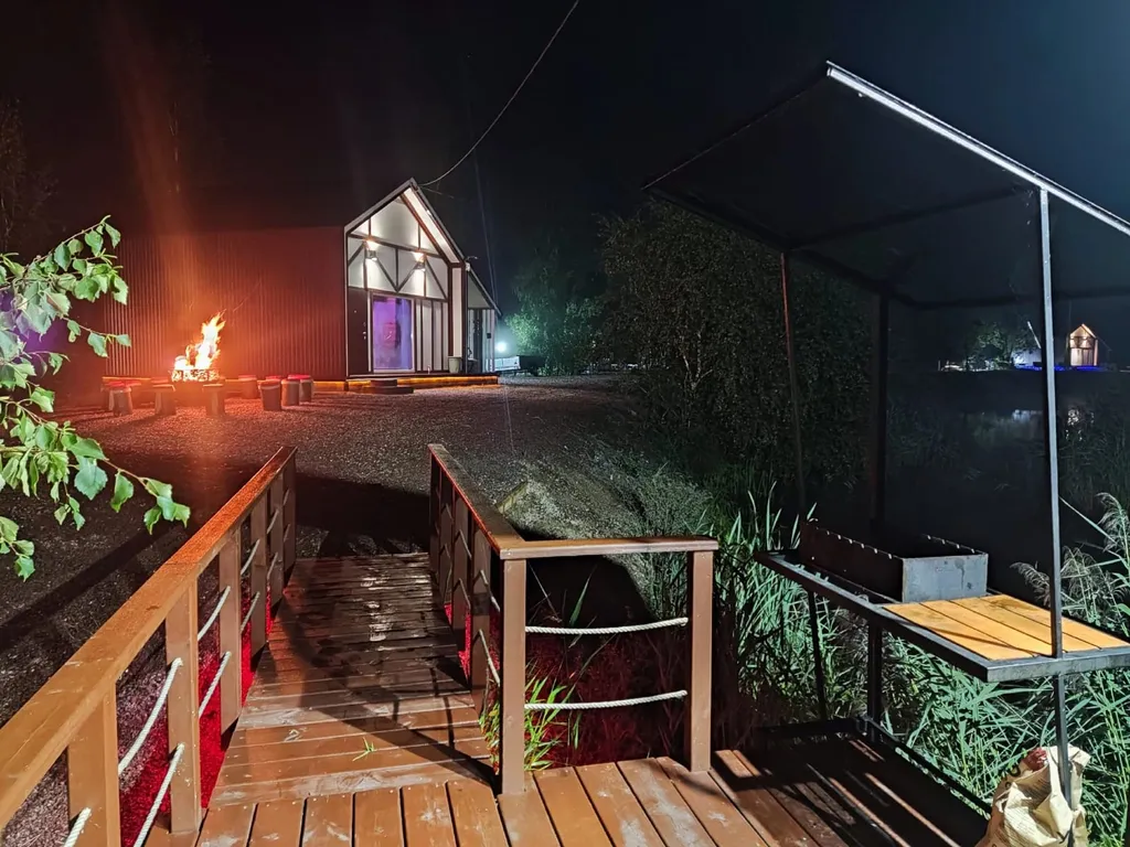 Дом отдыха на берегу озера